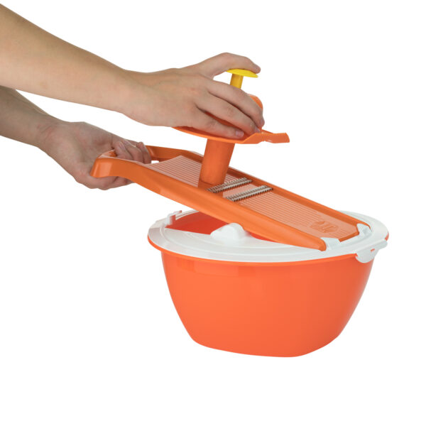 Multimaker: Bowl with Keep-Fresh Lid, Sieve and Multiplate