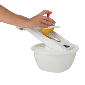 Borner Multimaker - full-color: Bowl with keep-fresh lid, sieve and Multiplate - Image 17